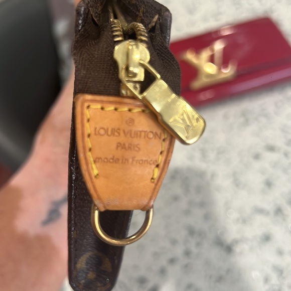 - Louis Vuitton Mini Pochette Accessories in Monogram canvas - Picture 4 of 9